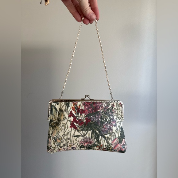 THE COBBLER IS IN!!! - Picture 7 of 16